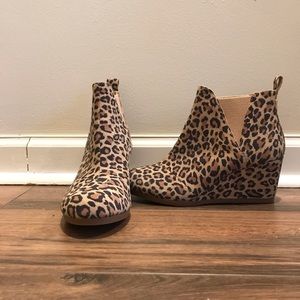 Toms Kelsey Bootie (animal print)